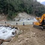 बाढीले क्षतिग्रस्त ओर्लाङघाटमा ह्युम पाइप, खुम्बु सिधा सडक सञ्जालमा जोडियो
