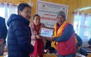 वैदेशिक रोजगारबाट फर्किएकालाई सोलु दुनपाको सम्मान